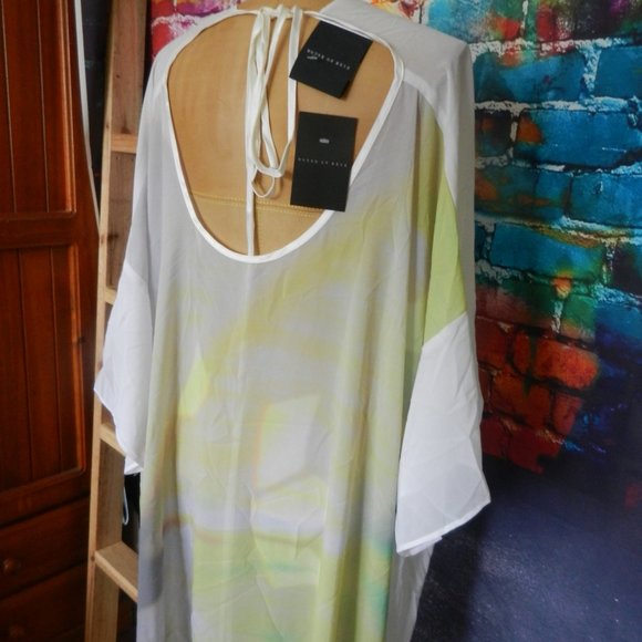 House of Ezis dress-PRICE DROPPED ! - Picture 3 of 6